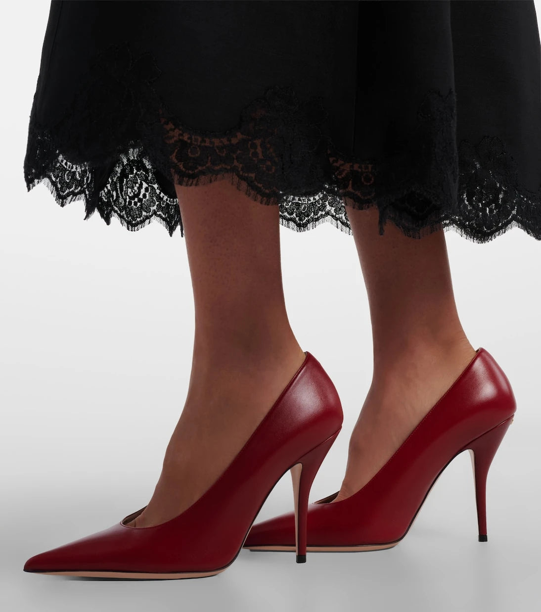 Valentino Garavani - Cuttie leather pumps