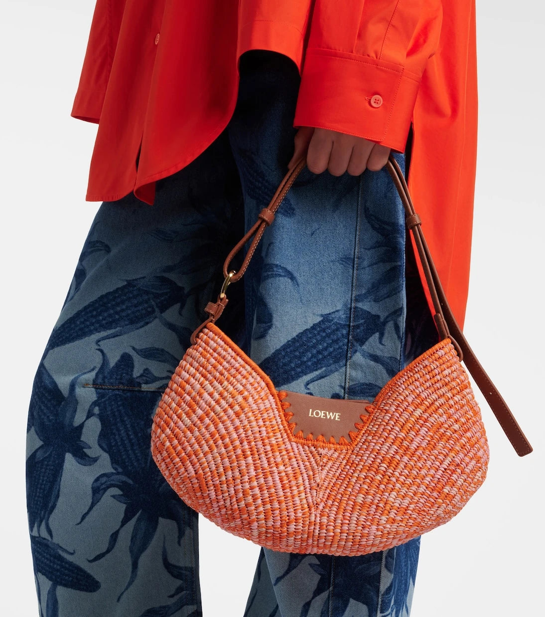 Loewe - Paula's Ibiza Swim Medium raffia shoulder bag