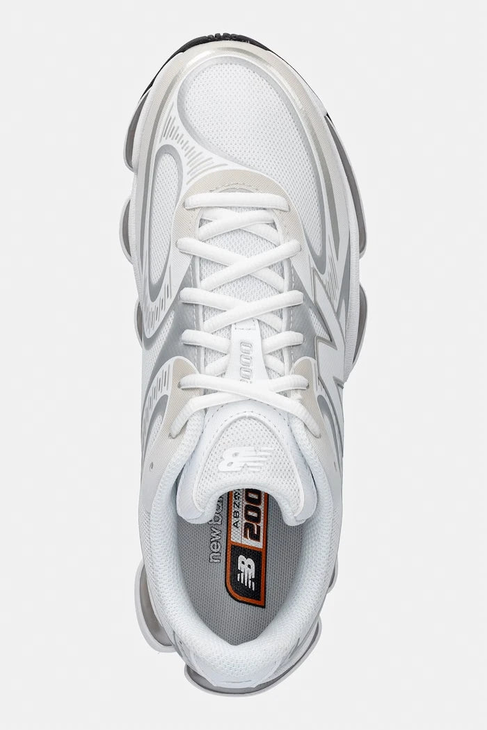 New Balance 2000 маратонки