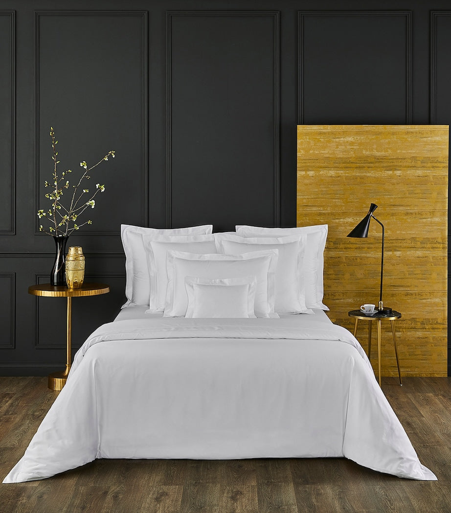 Yves Delorme Triomphe Oxford Pillowcase (50cm x 75cm)