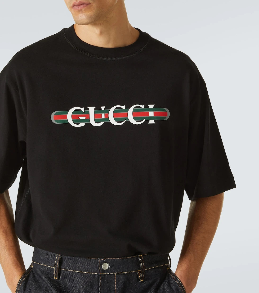 Gucci - تي شيرت جيرسيه قطني بشعار العلامة