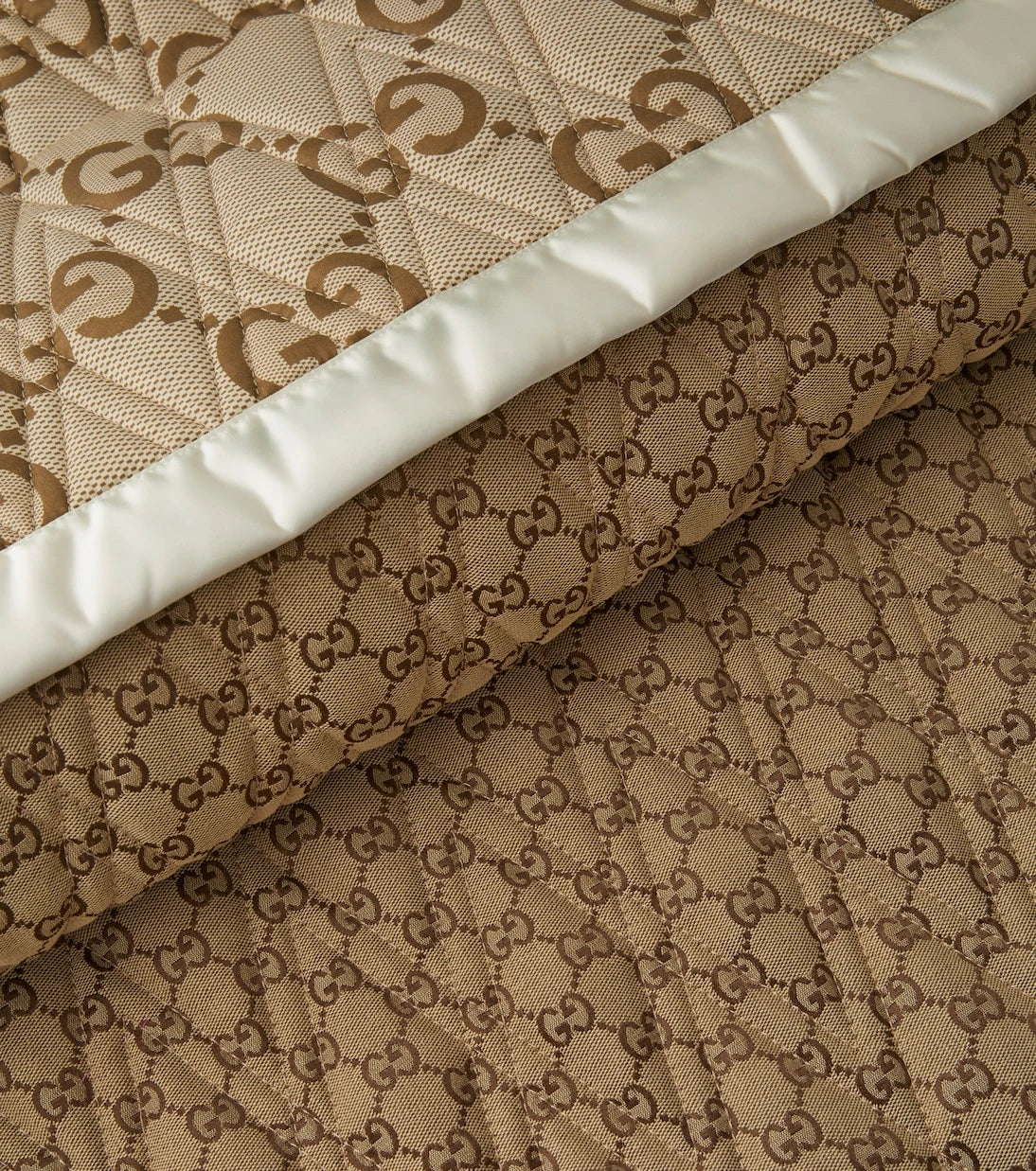 Gucci - GG quilted cotton-blend blanket