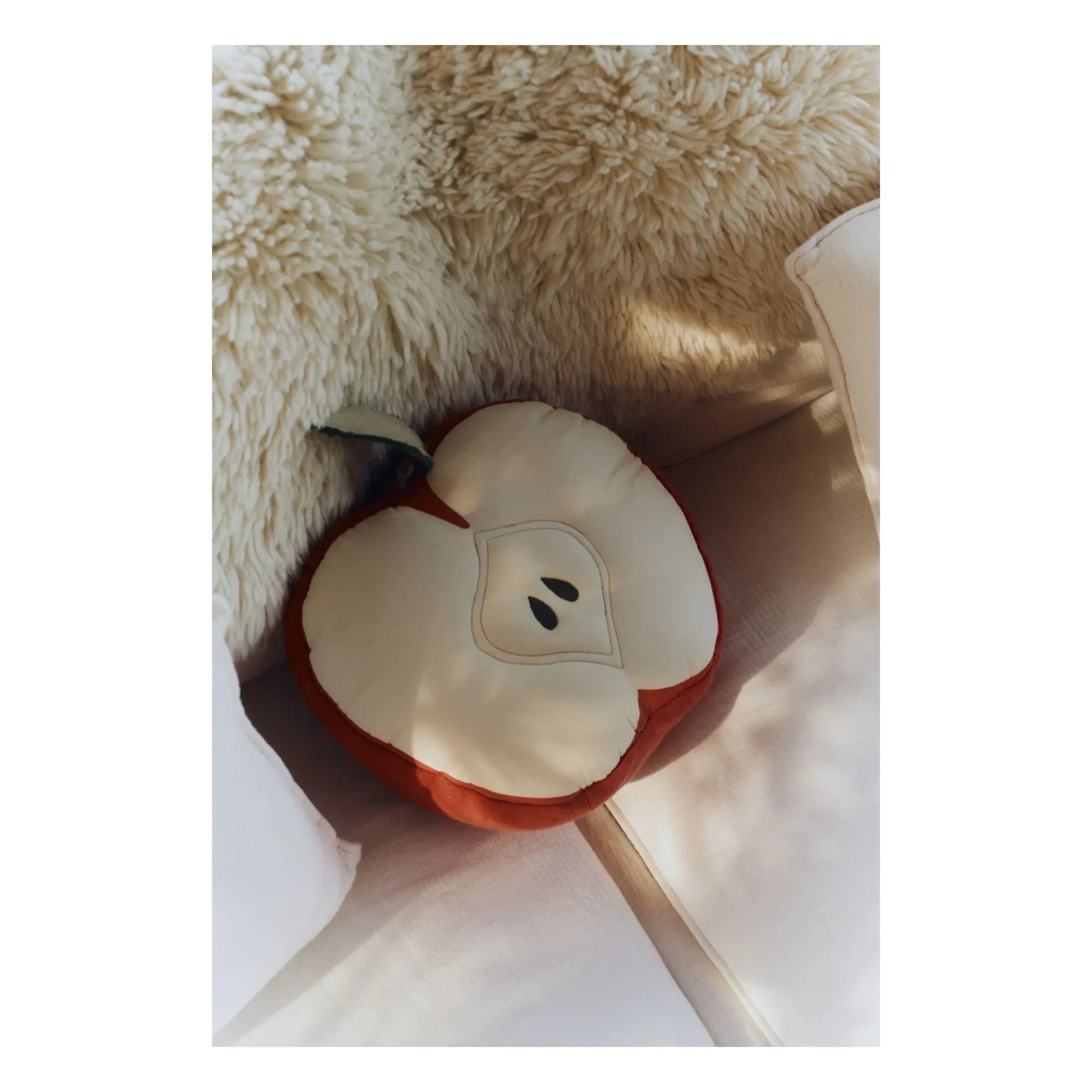 Lorena Canals - Apple cushion | Red