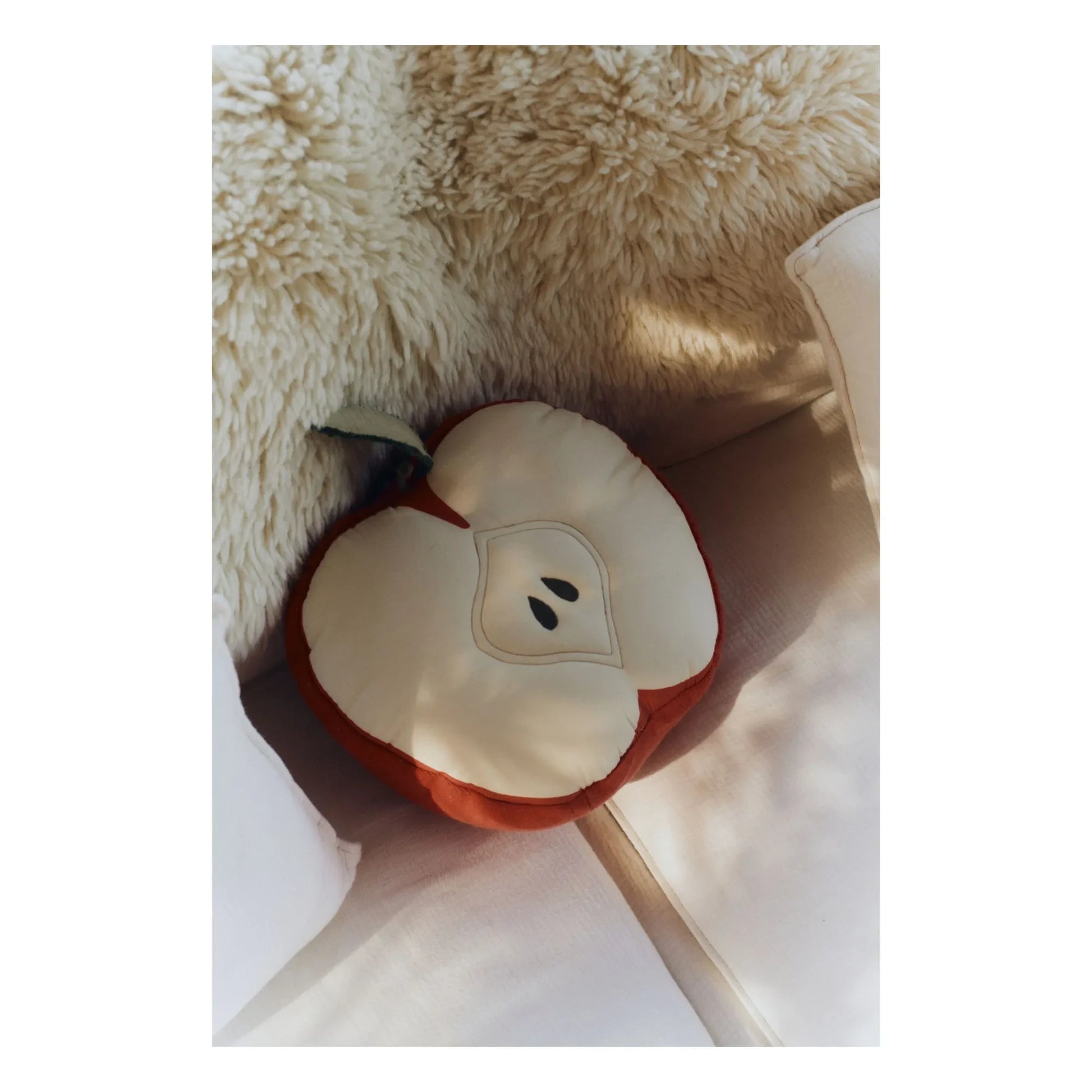 Lorena Canals - Apple cushion | Red
