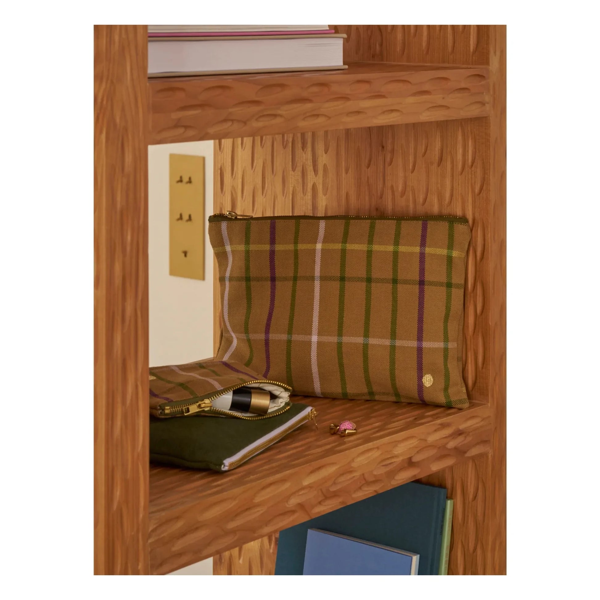 La cerise sur le gâteau - Scotty clutch bag | Mustard