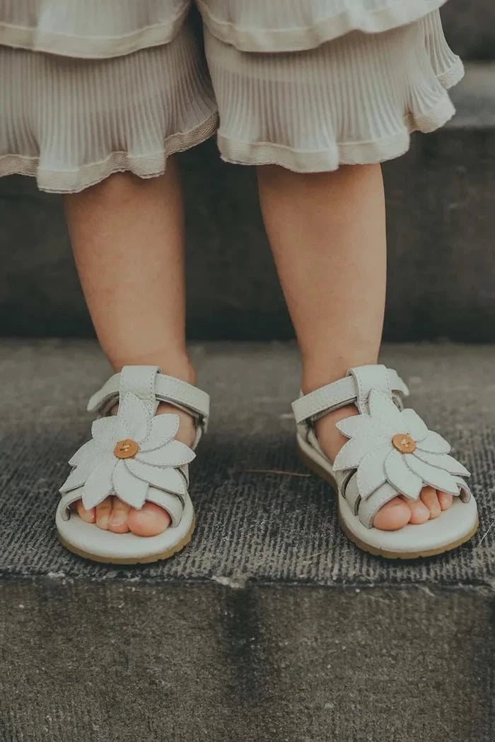 Детски сандали от кожа Donsje Iles Fields Sandals Daisy