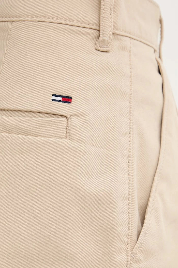 Tommy Jeans kadın pamuk ve elastan kısa şort