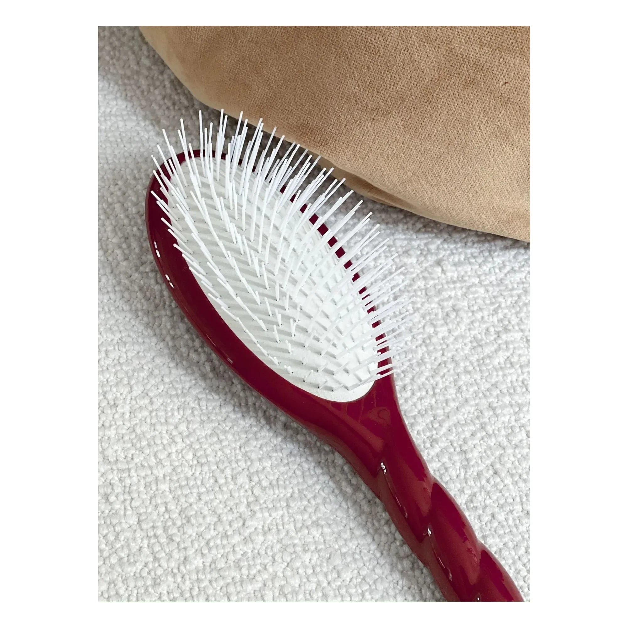 La Bonne Brosse - L'intense Hairbrush N°07 - Detangling &amp; Stimulating | Cherry red