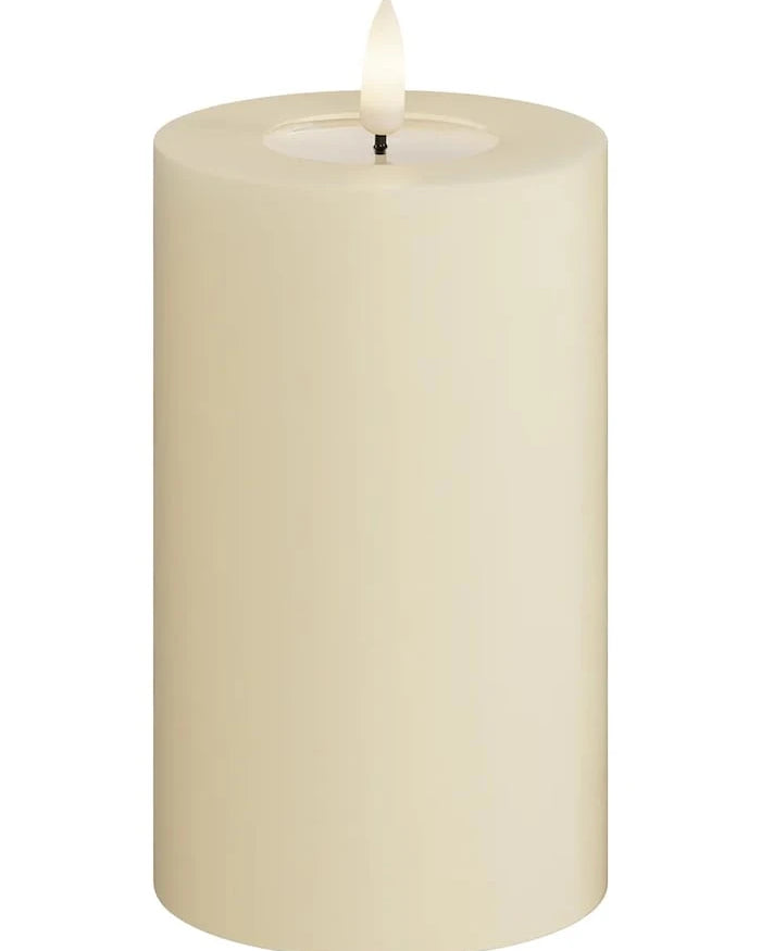 Led свещ Deluxe Homeart Cream Bloklys 7,5 x 12,5 cm