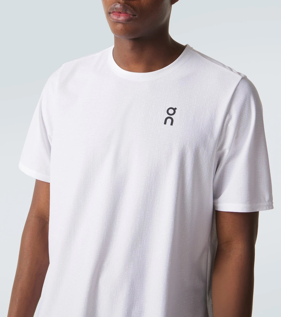 On - Court-T logo T-shirt