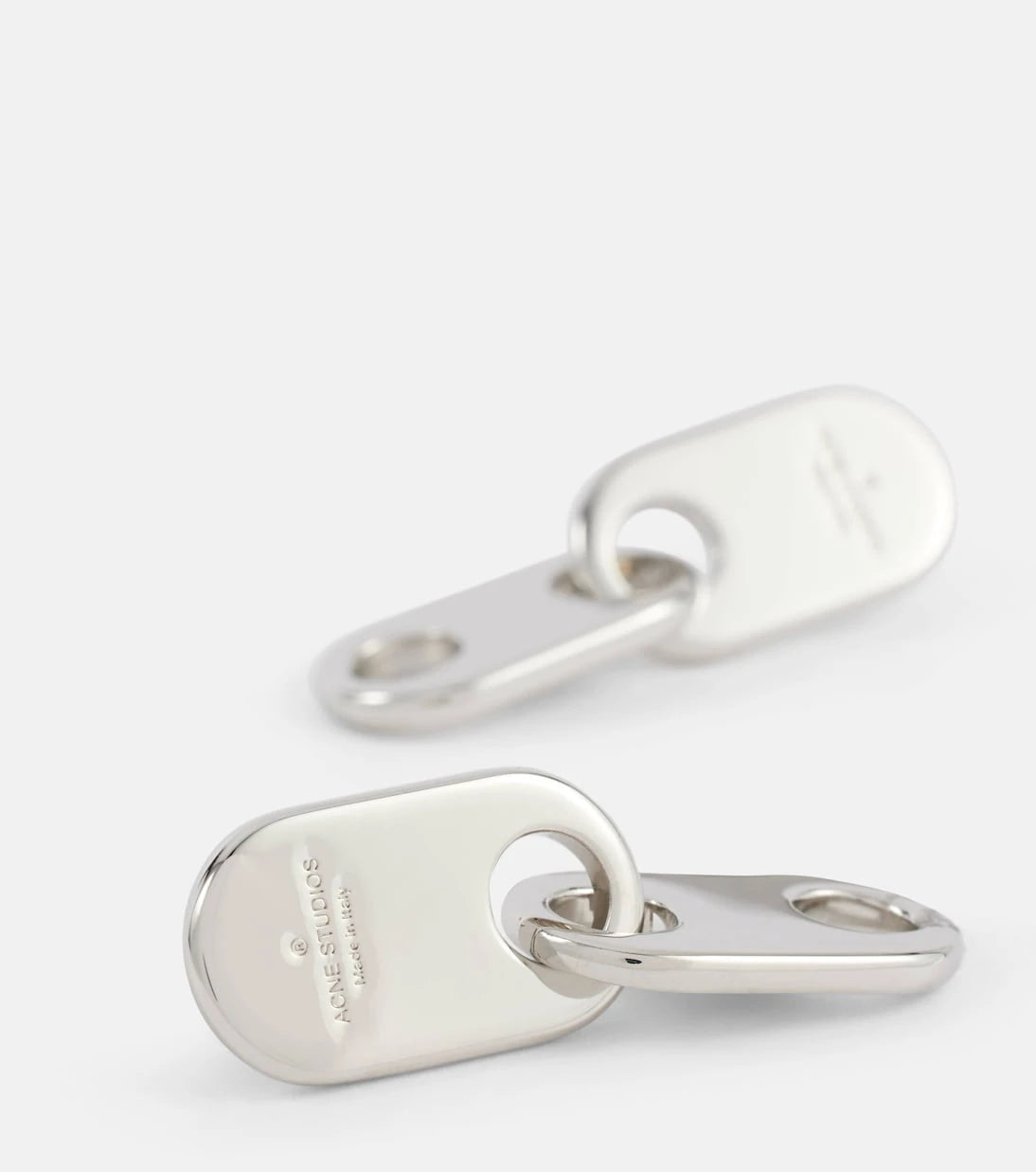 Acne Studios - أقراط متدلية بشعار قفل السلسلة