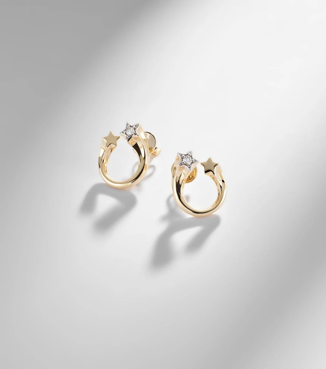 Roxanne First - Shooting Star 14kt gold earrings with diamonds