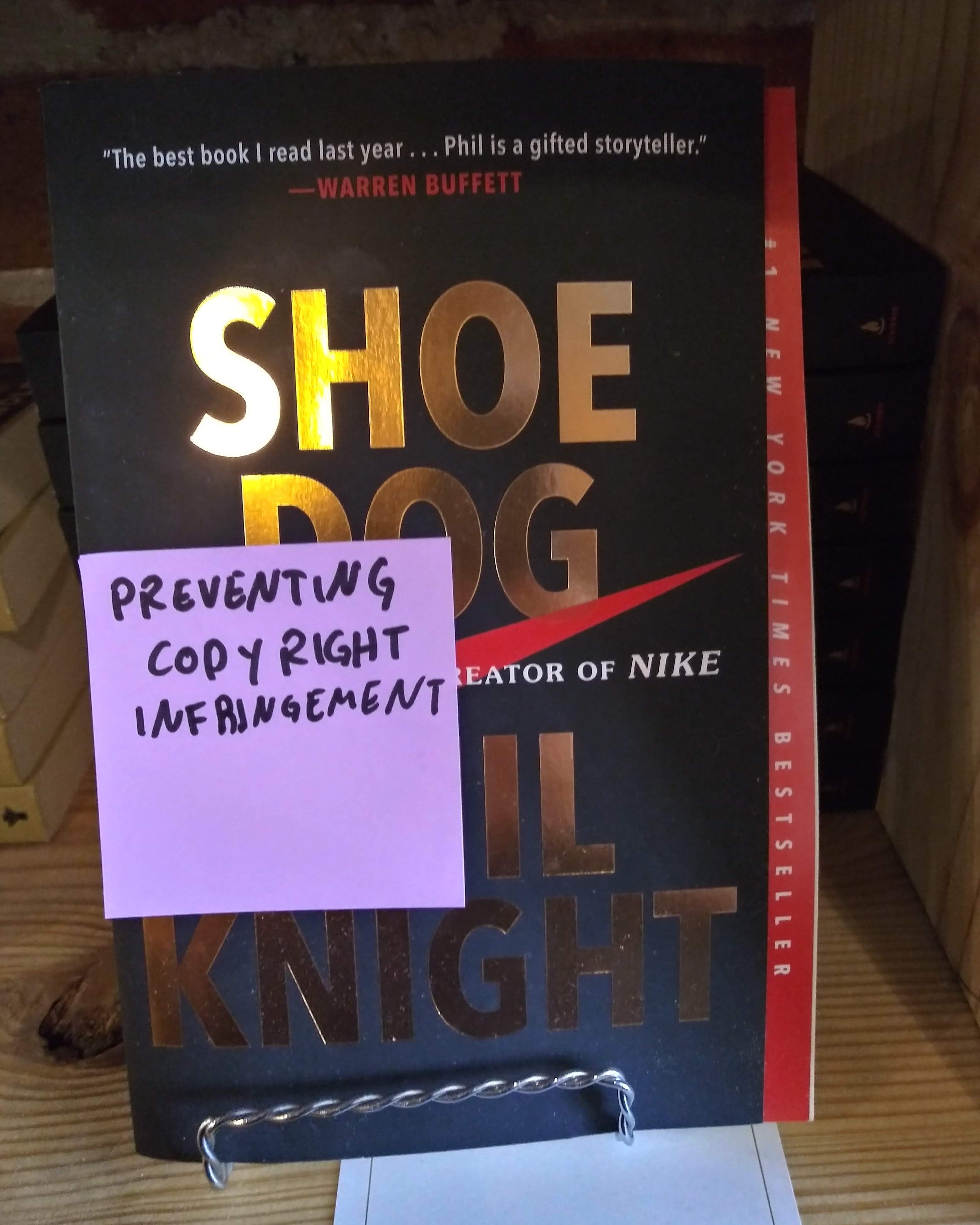 Shoe Dog: A Memoir by the Creator of Nike