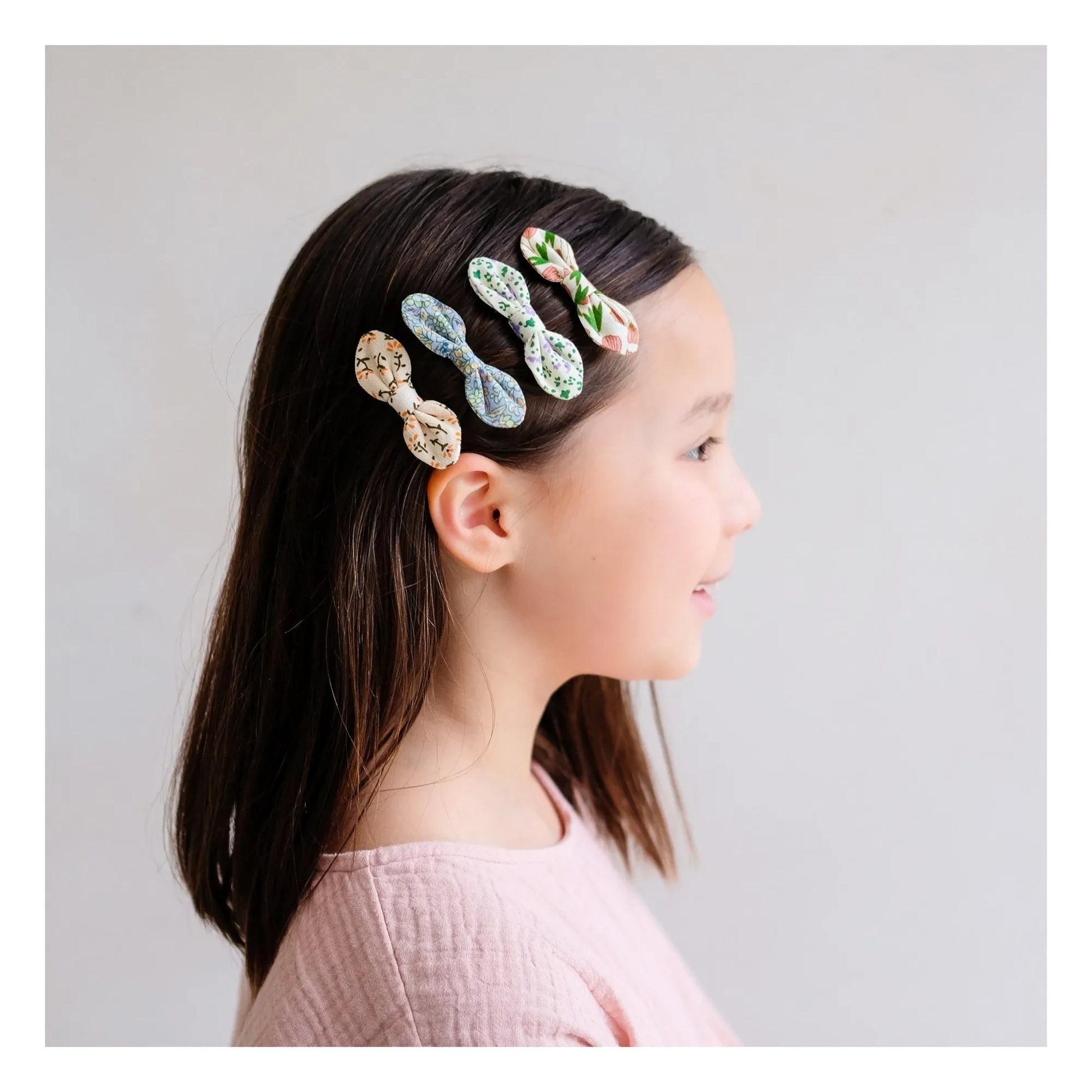 Mimi & Lula - Set of 4 Flowered Bow Bars | Ecru
