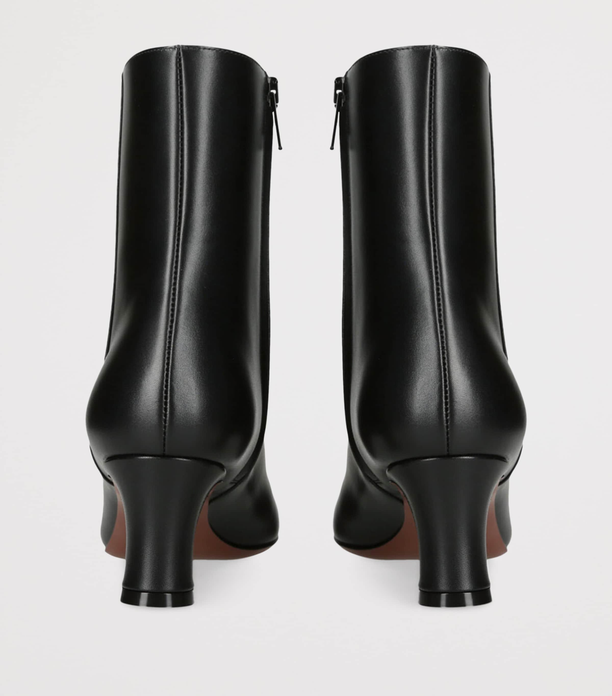 Valentino Garavani Black Leather Signature VLogo Boots 55