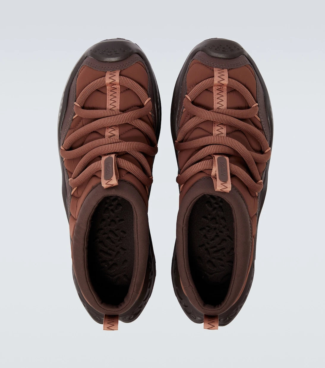Hoka One One - أحذية أورا بريمو الرياضية