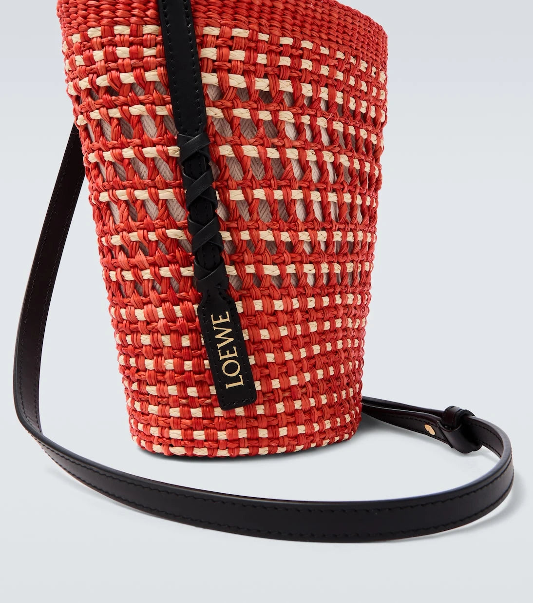 Loewe - حقيبة كتف باولا أيبزا بحواف جلدية