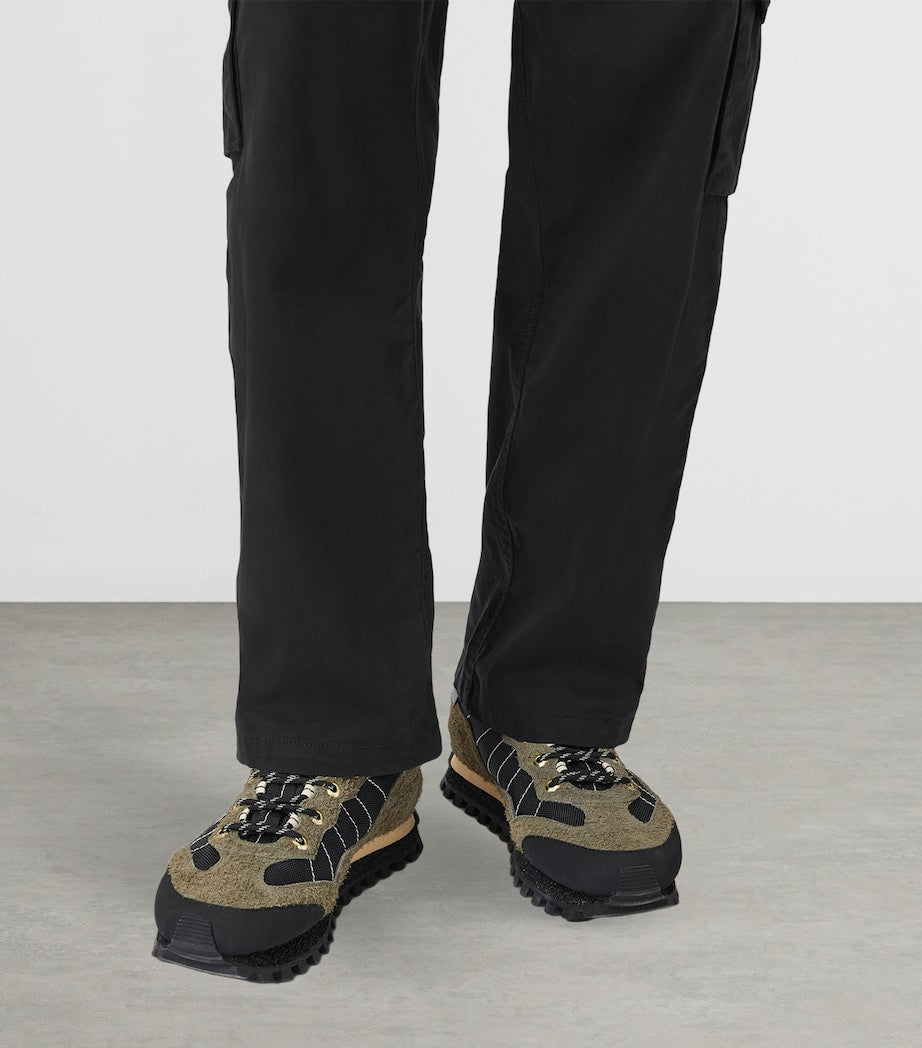 Suede Nevis Sneakers