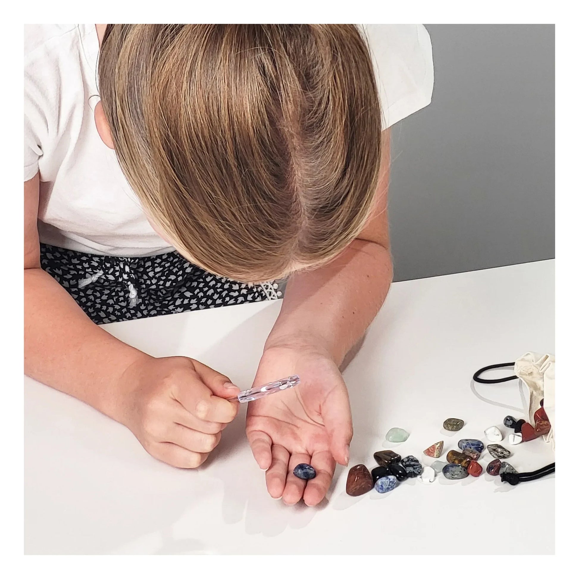Buki - Gemstones and crystals set
