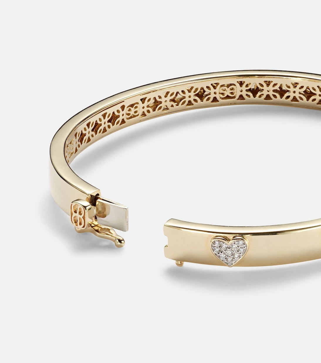 Sydney Evan - Heart 14kt gold bangle with diamonds