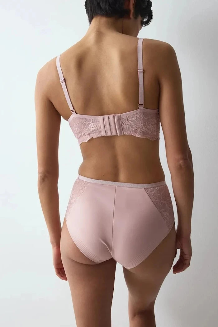 Triumph kadın bikini külotu