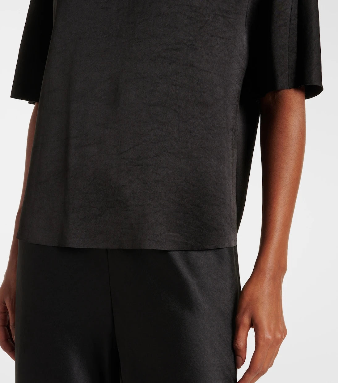 Vince - Satin T-shirt