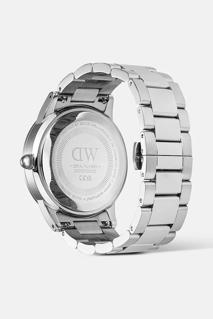 Daniel Wellington Saat