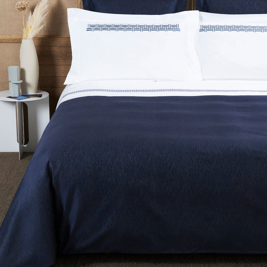 Rays Super King Duvet Cover (260cm x 240cm)