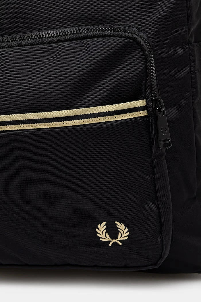 Раница Fred Perry