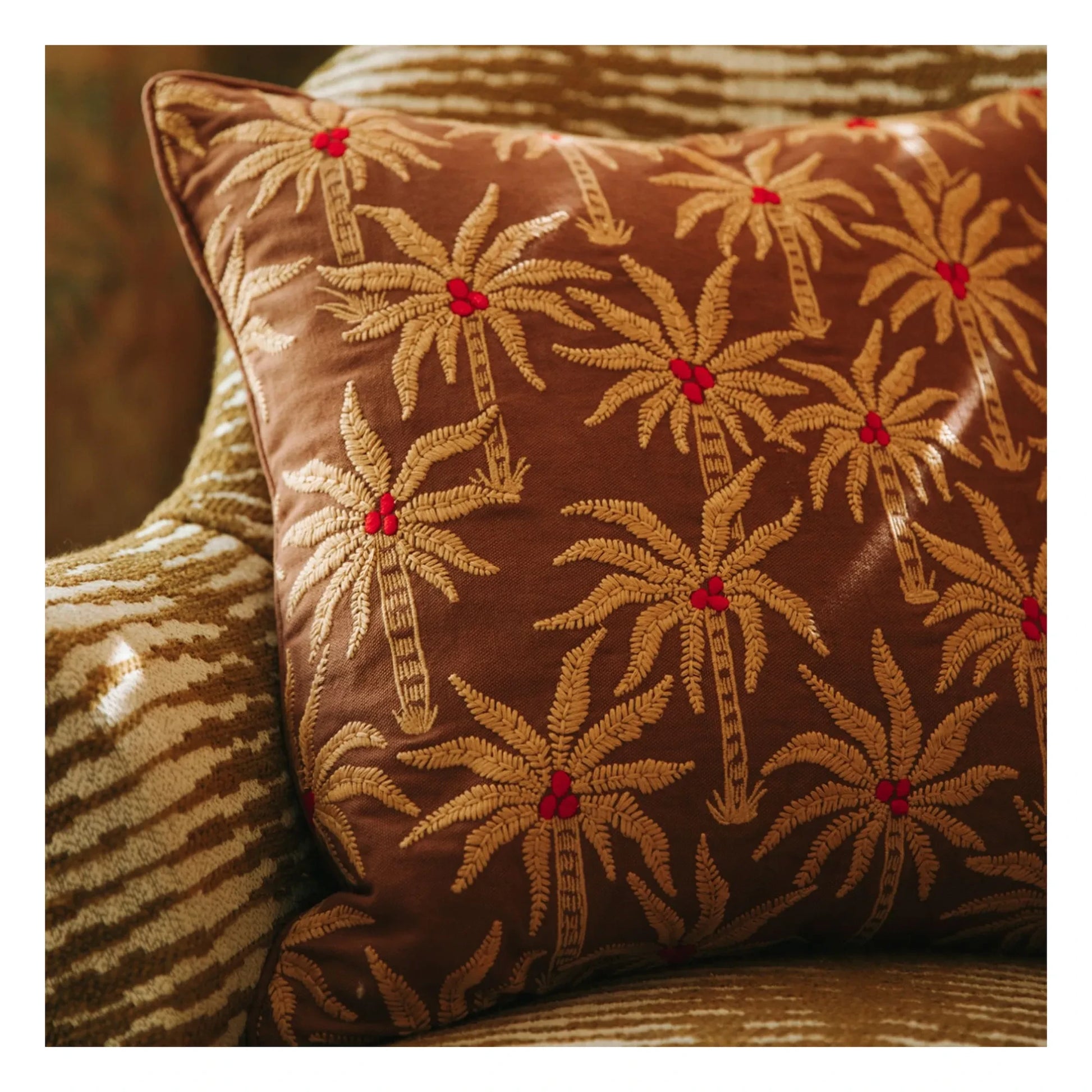 Palais - Laura cushion cover | Cannelle