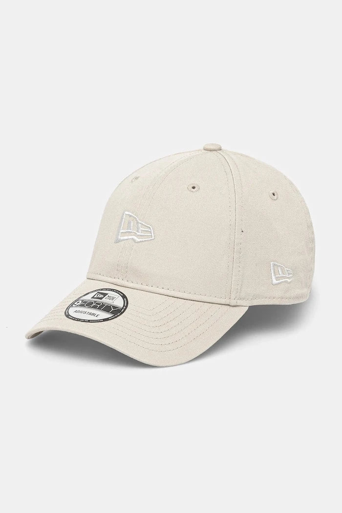 Памучна шапка с козирка New Era
