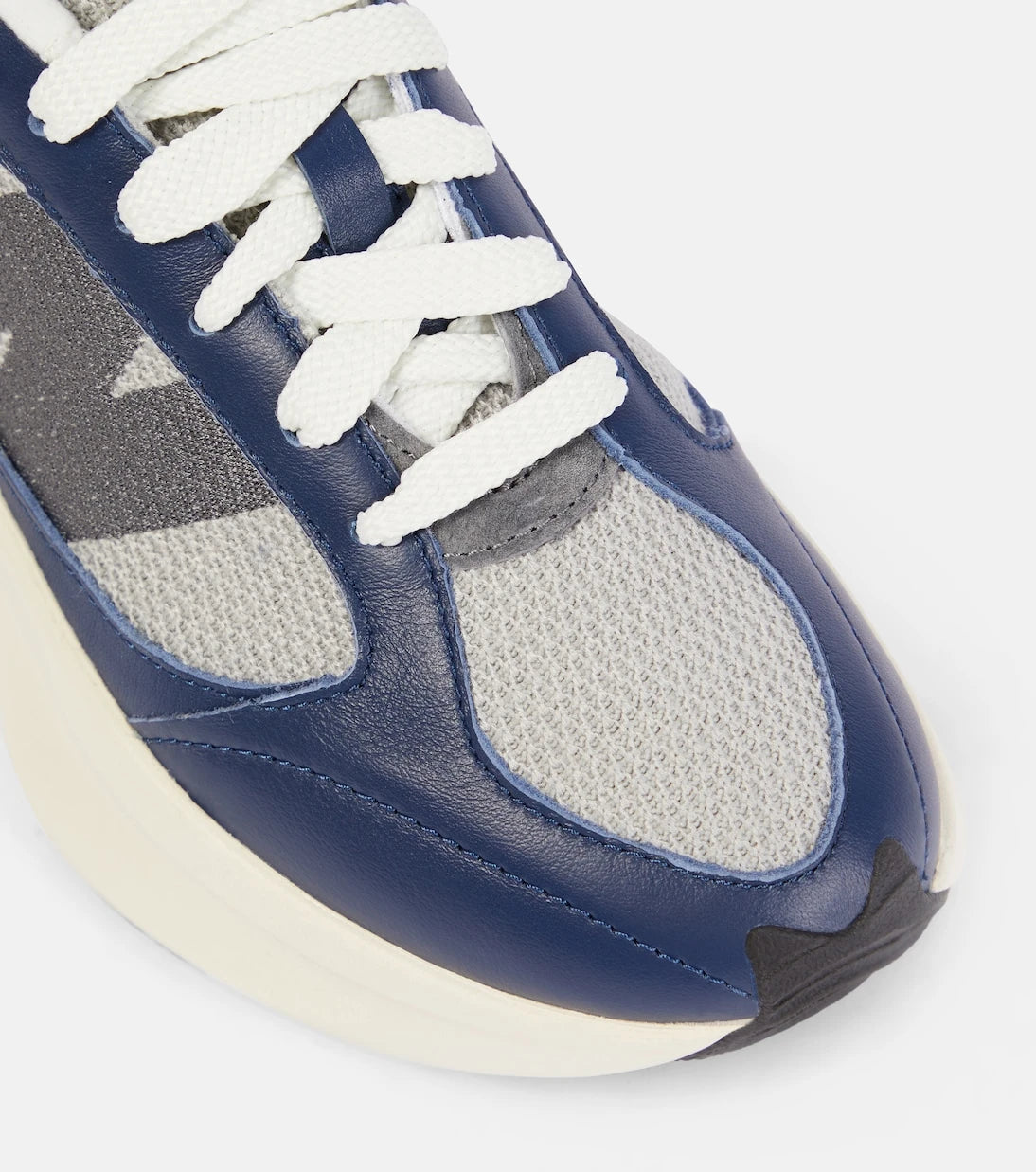 New Balance - حذاء رياضي WRPD Runner جلدي