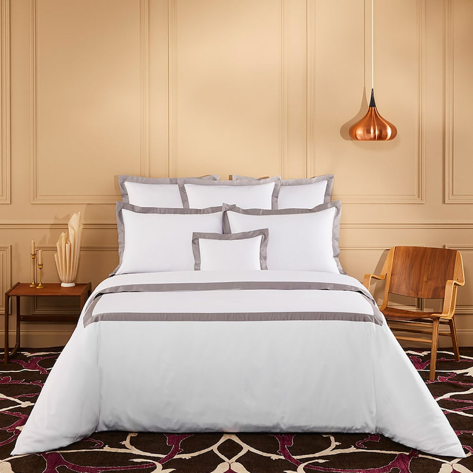 Linea Platine Super King Duvet Cover (260cm x 220cm)