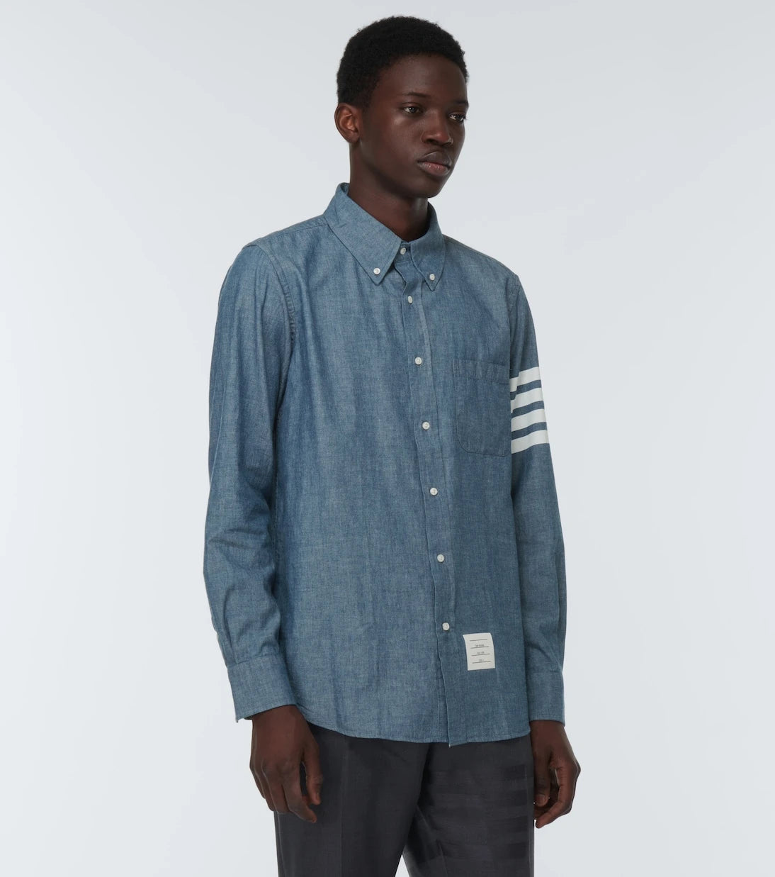 Thom Browne - قميص شامبراي مخطط بخطوط 4-Bar