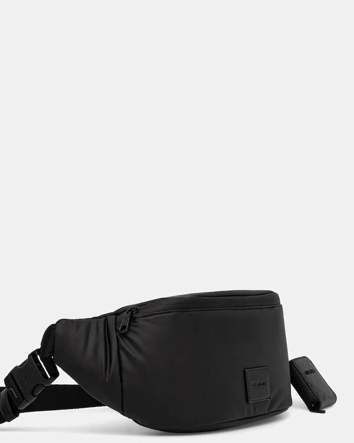 Calvin Klein Bel Çantası