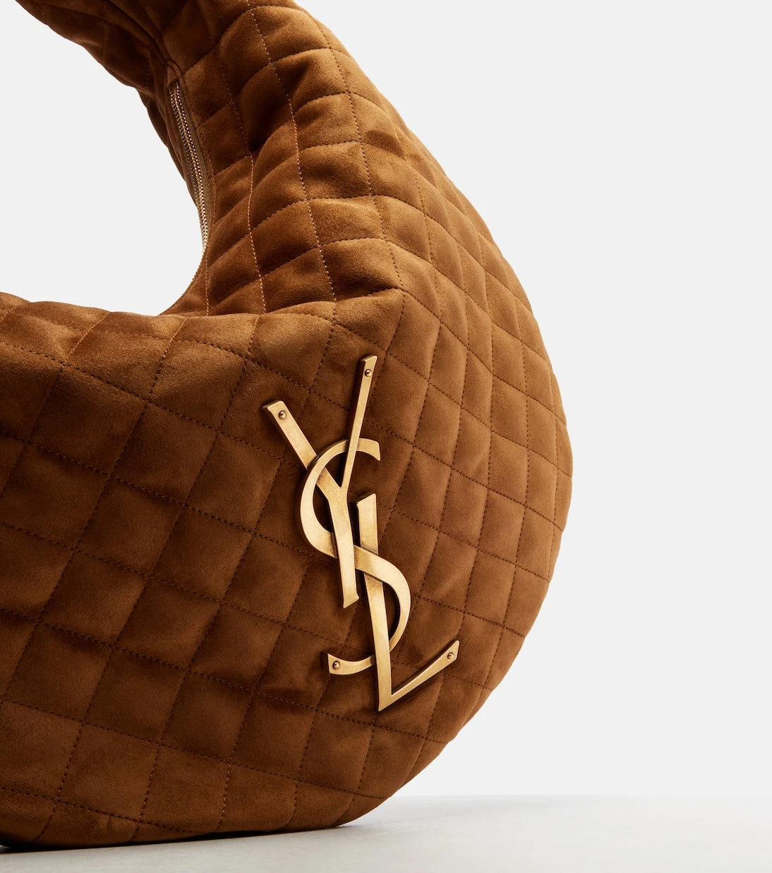 Saint Laurent - حقيبة كتف إيكاريه متوسطة من جلد الشمواه المبطّن