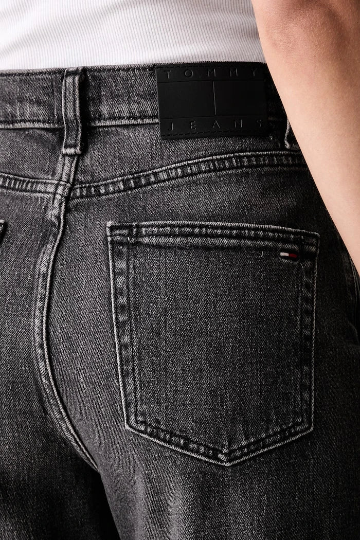 Tommy Jeans tapered kadın jean pantolon