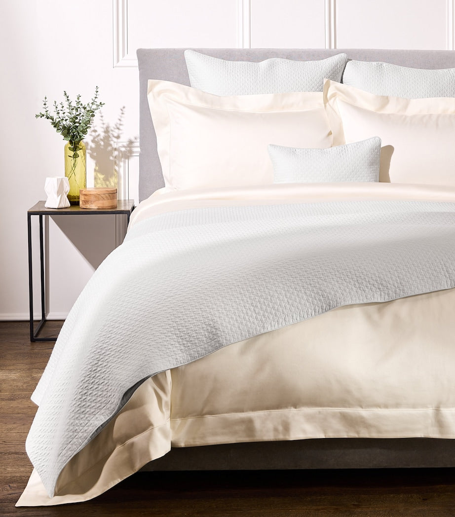 Prince King Bedspread (245cm x 255cm)