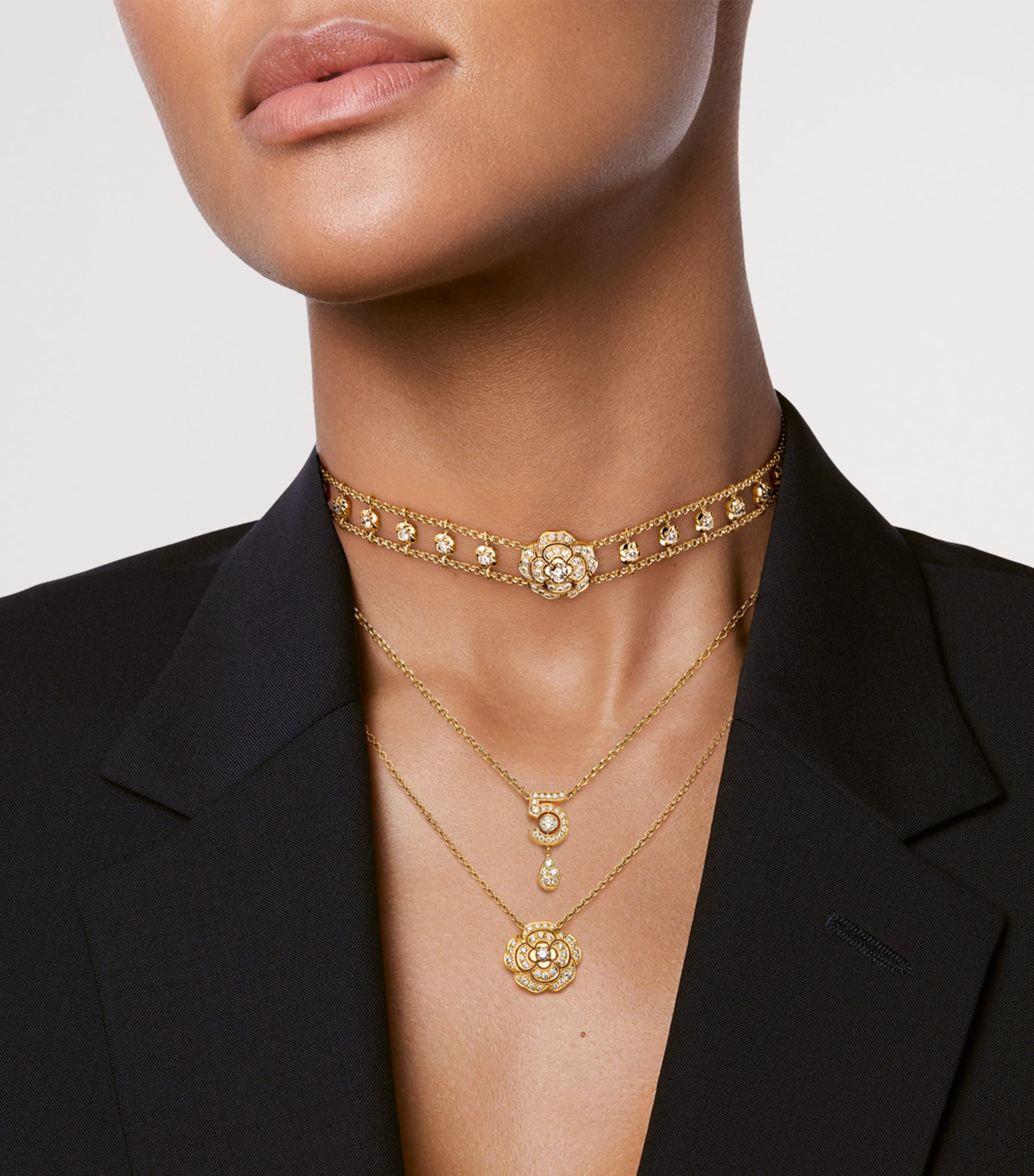 CHANEL Yellow Gold and Diamond Bouton de Camélia Supple Choker