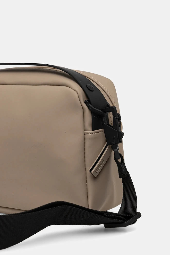 Чанта през рамо Rains 14100 Box Bag W3