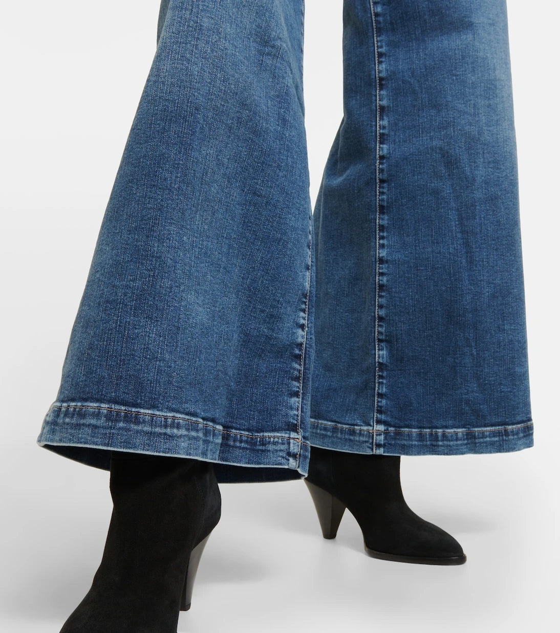 AG Jeans - بنطلون جينز ستيلا بقصة ساق واسعة وخصر عالٍ