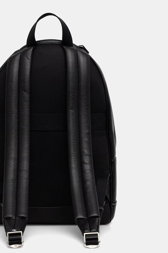 Calvin Klein Erkek Suni Deri Sırt Çantası