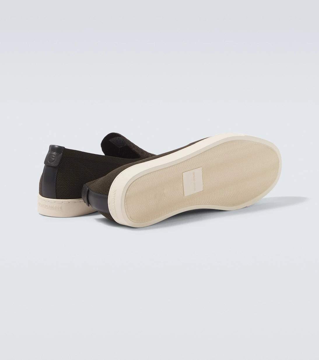 جورجيو أرماني - حذاء أشبيه بالمتسكع من الجاكار (Asv jacquard slip-on shoes)