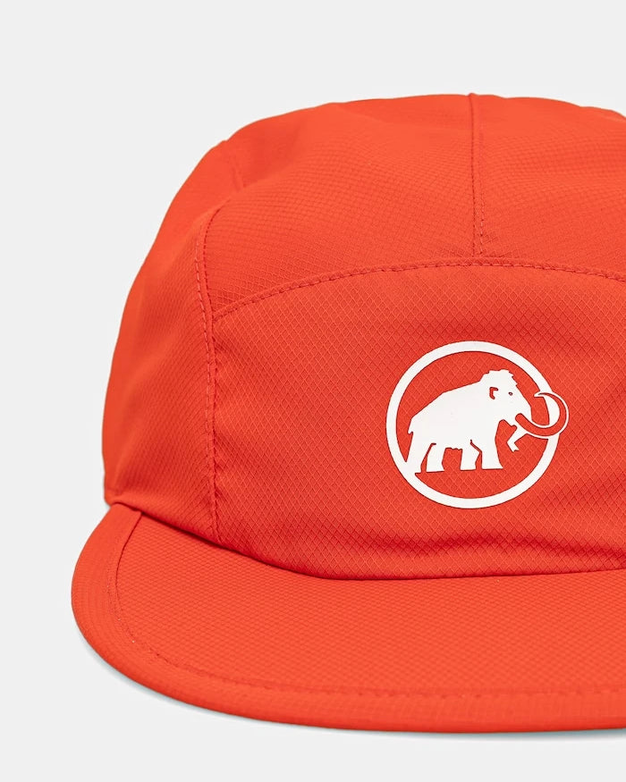 Mammut шапка с козирка