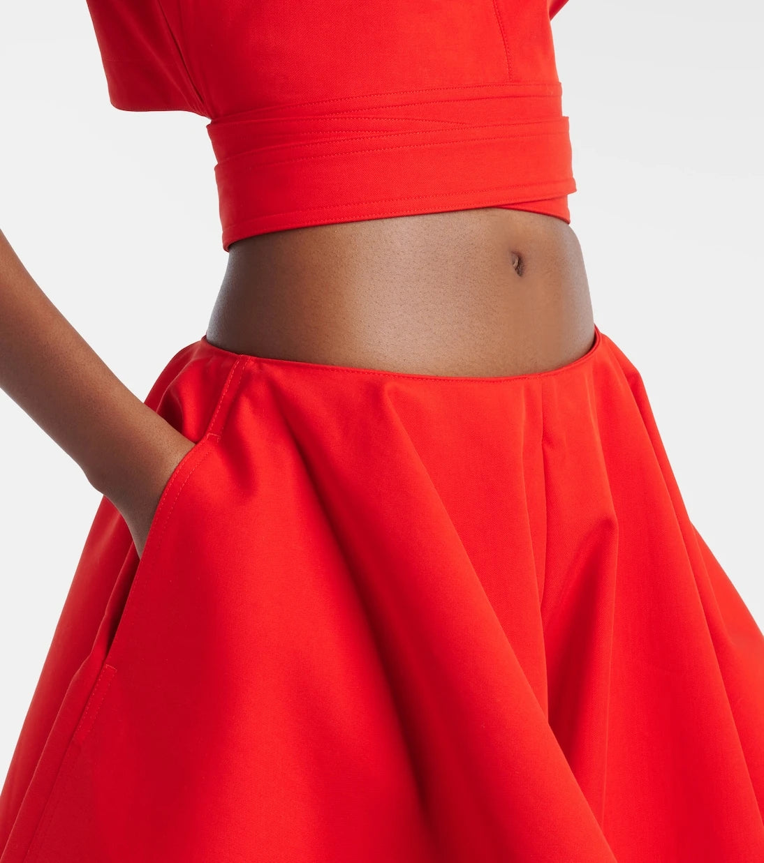 Alaïa - Ruffled cotton gabardine tapered pants
