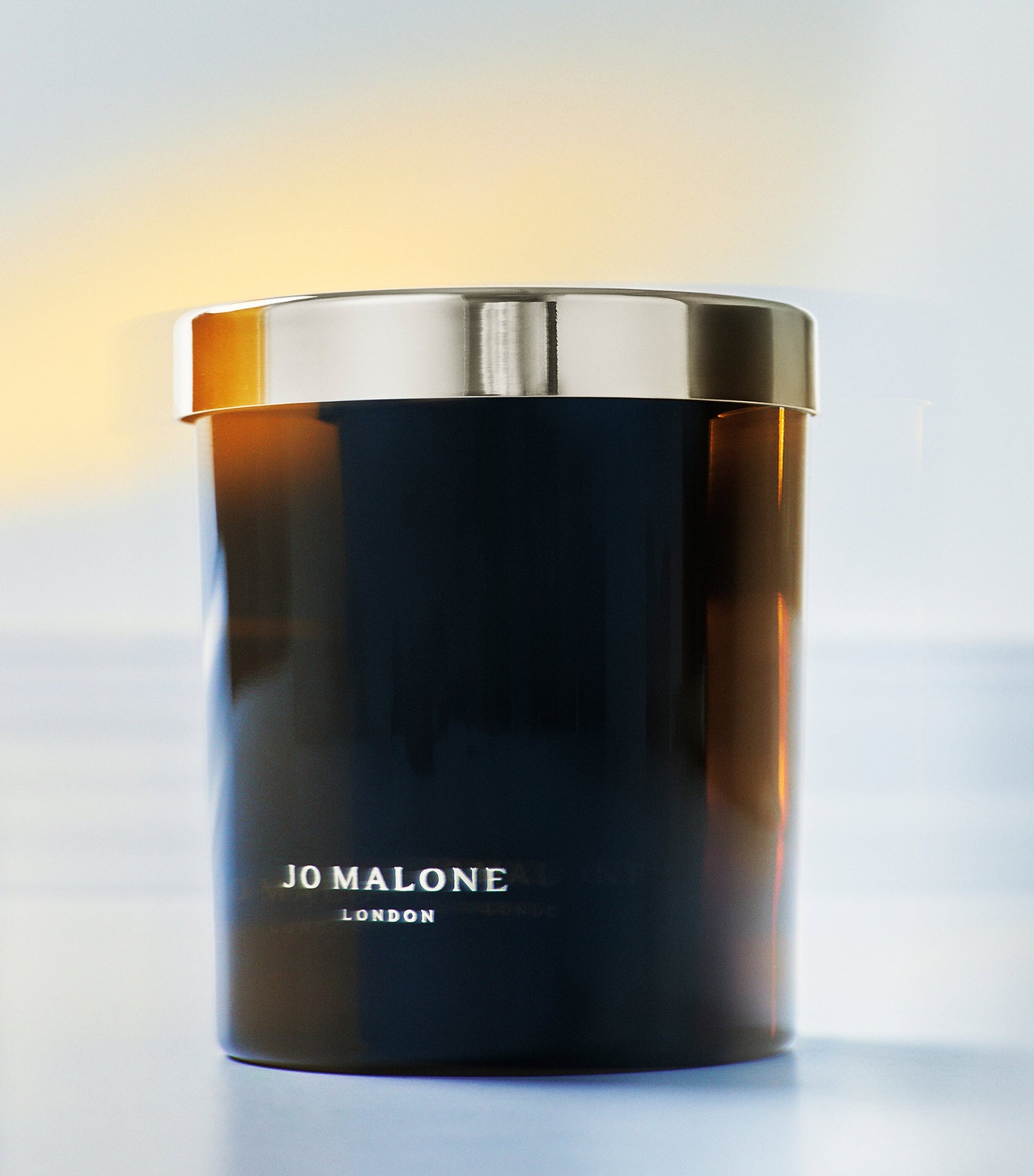 Myrrh & Tonka Classic Candle (200g)