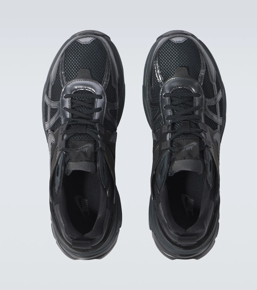 Nike - أحذية ركض V2K