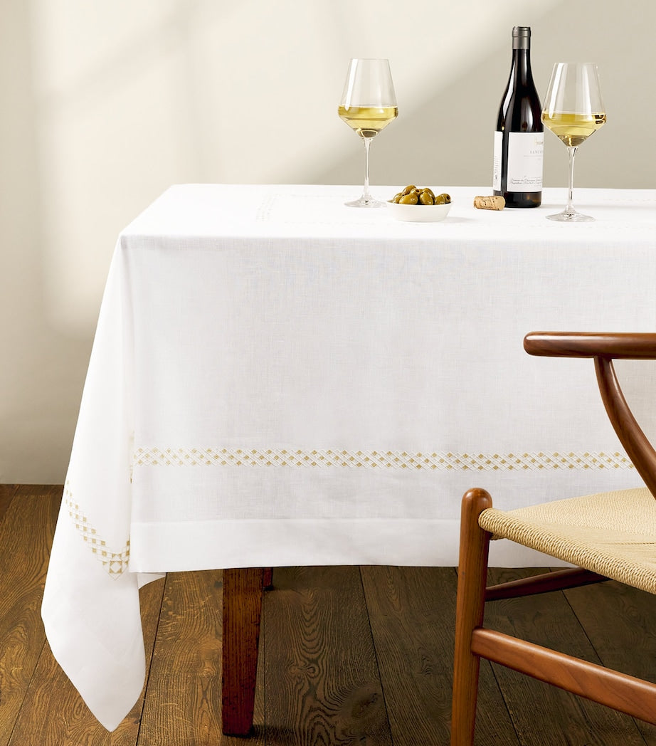 Linen Embroidered Liri Tablecloth (170cm x 270cm)