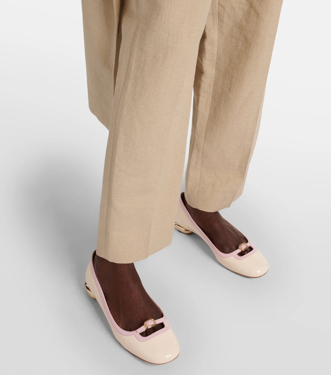 Roger Vivier - Choc B Mini leather ballet flats