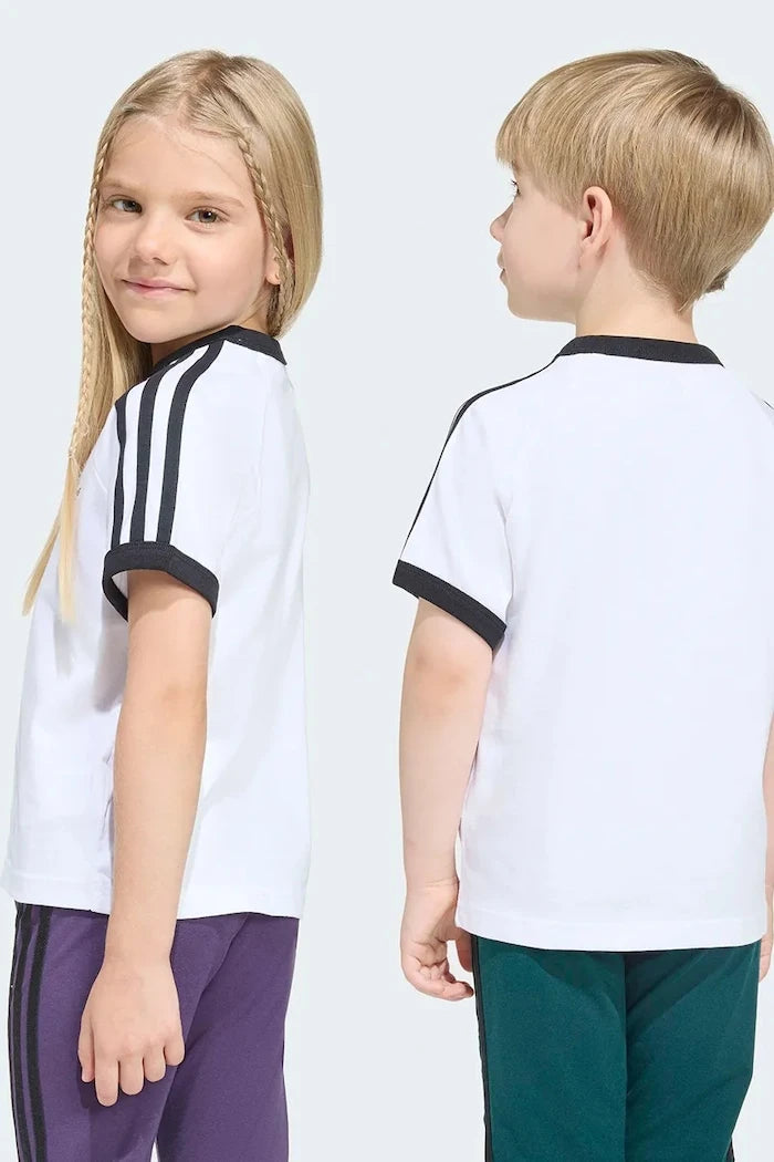 adidas Originals çocuk pamuklu tişört